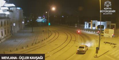 Konya Mevlana Üçler Kavşağı Canlı izle