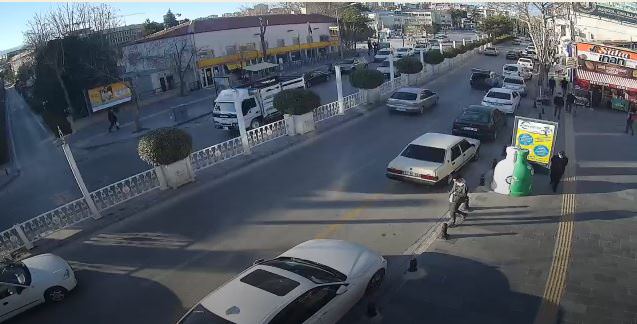 Niğde Mobese Canlı Çarşı izle