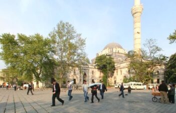 Beyazıt Meydanı 360 Derece izle