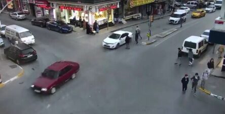 Bağcılar Fatih Caddesi Canlı Mobese İzle