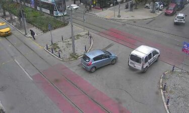 Şair Eşref Bulvarı İzmir Canlı Mobese izle