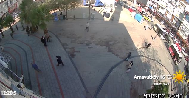 Arnavutköy Merkez Camii Önü Canlı Mobese izle