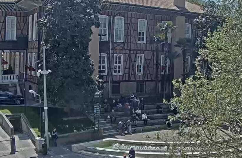 Bursa Tarihi Belediye Binası Canlı izle