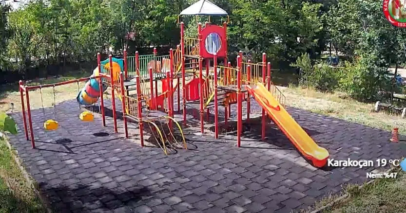 Elazığ Karakoçan ilçesi Canlı Parkları izle